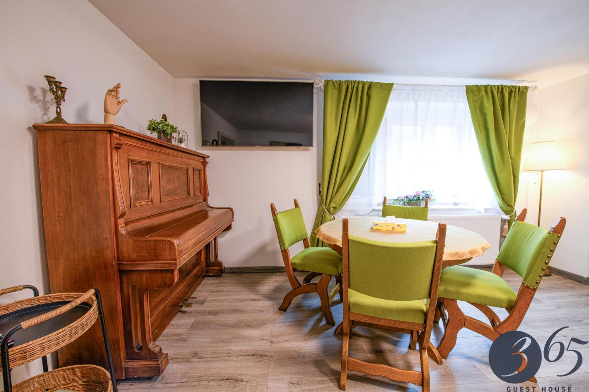 365 Guest House Hunedoara Zewnętrze zdjęcie